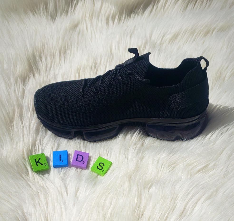 Kids On the Run Sneakers - Black